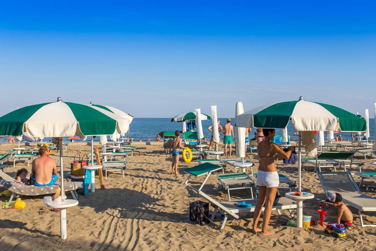 Tigli Lido Altanea Lägenhet Caorle Exteriör bild